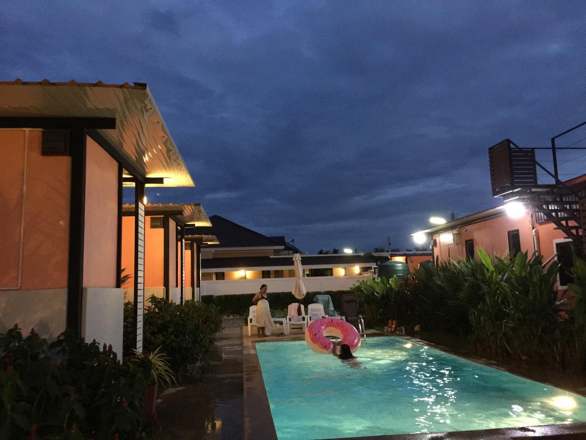 Ban Sumalai Hotel Rayong Exterior photo