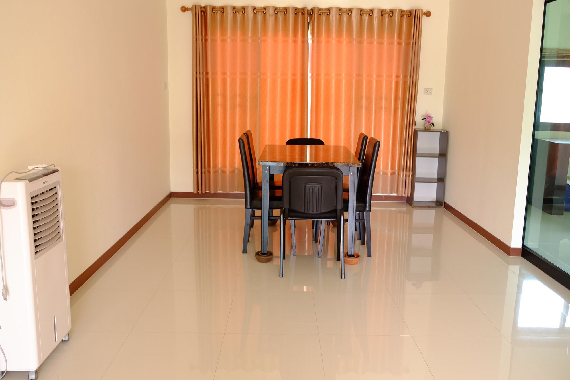 Ban Sumalai Hotel Rayong Exterior photo